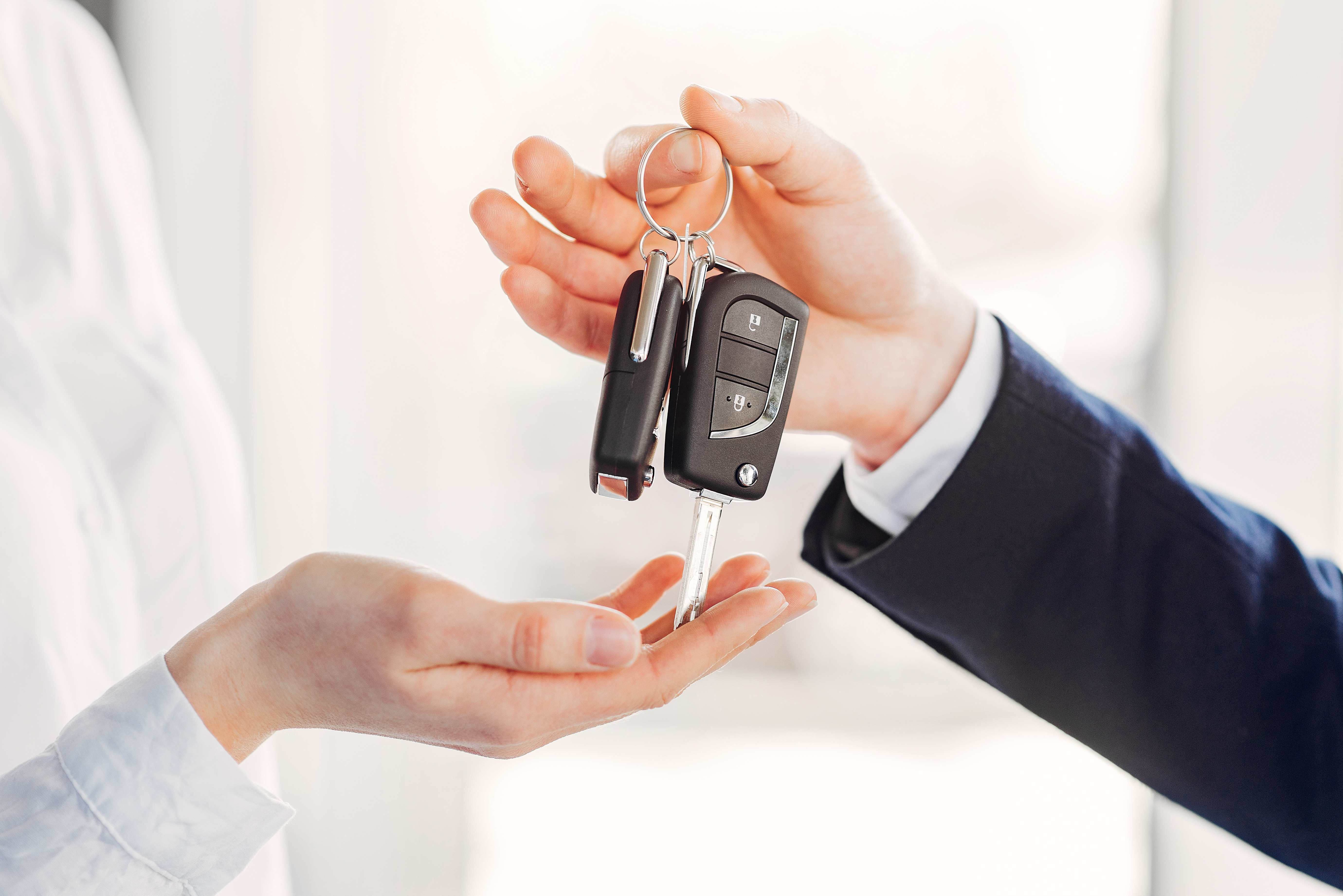 Equipe de Consultores Carros & Cia
